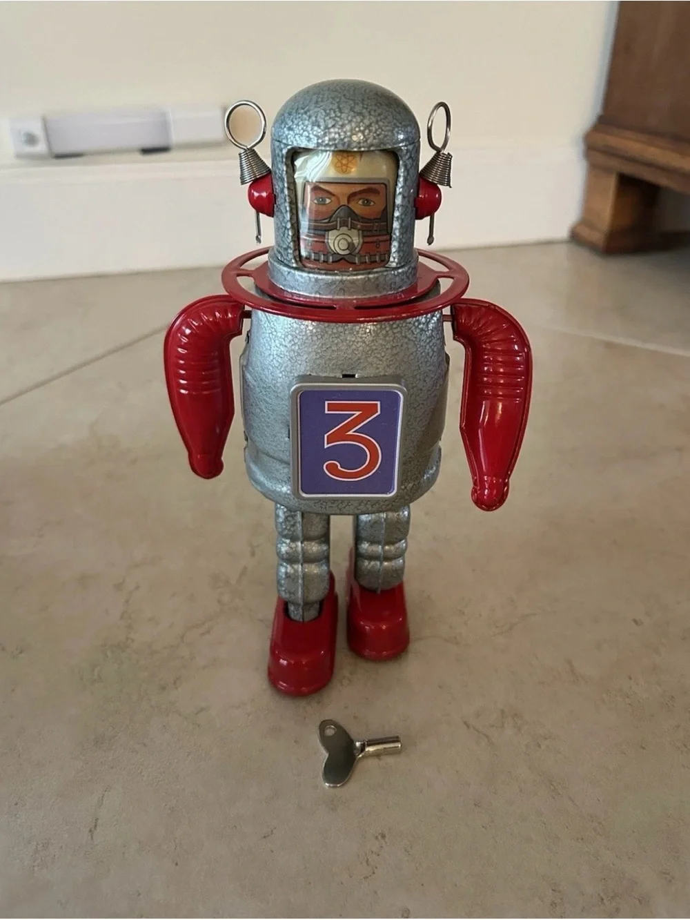 Astro Scout Robot Tin Wind up with key. Works